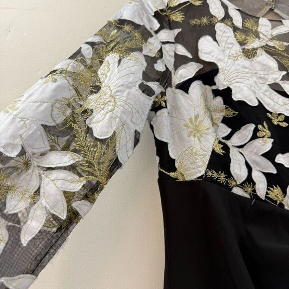 Marchesa Notte Lace Top Gown 🪷 - Picture 7 of 10